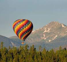 Majestic Horizons: Explore the World with Hot Air Balloon Rides