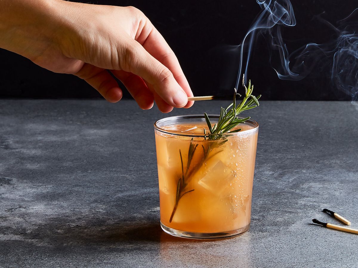 Infuse and Amuse: Unraveling the Secrets of the Smoked Rosemary Cocktail