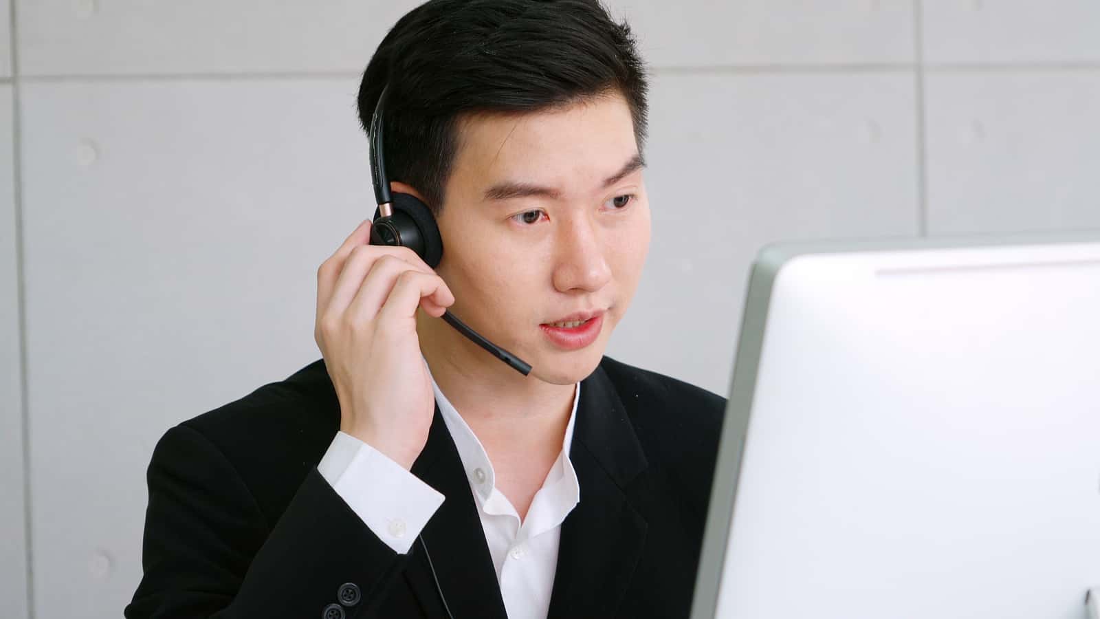 Beyond the Script: Crafting Excellence in Cold Calling Services