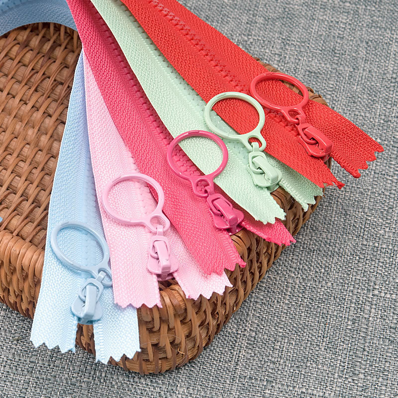 ซิปปิด พลาสติก เรซิน No3 อุปกรณ์เสริม สาหรับถุงนอน เสื้อผ้า 1 ชิ้น