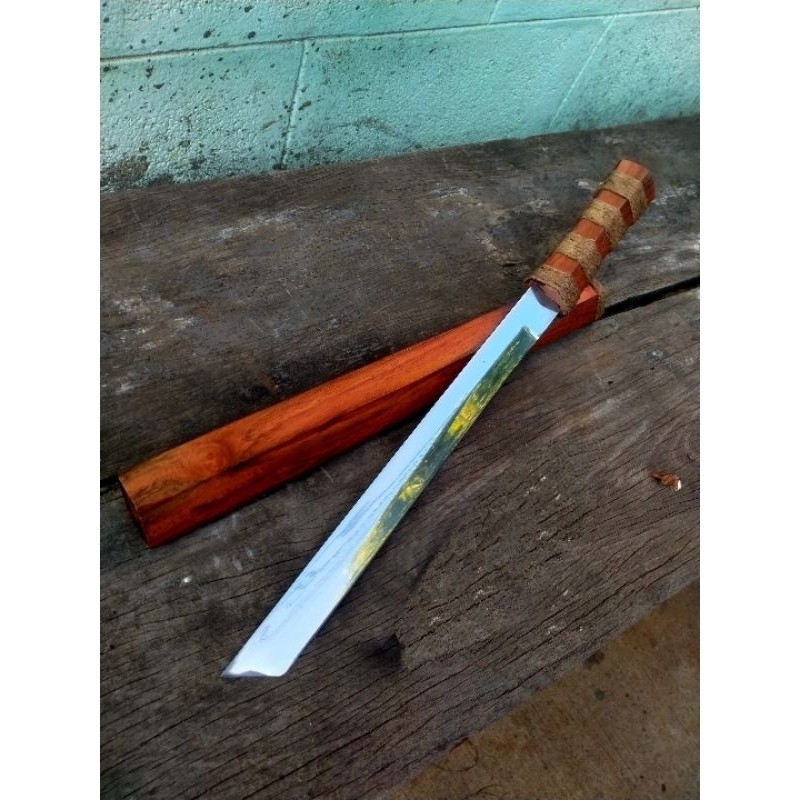 คมแฝก ซ่อนมีด ไม้ประดู่ ลายไม่แต่ละเล่มแตกต่างกัน