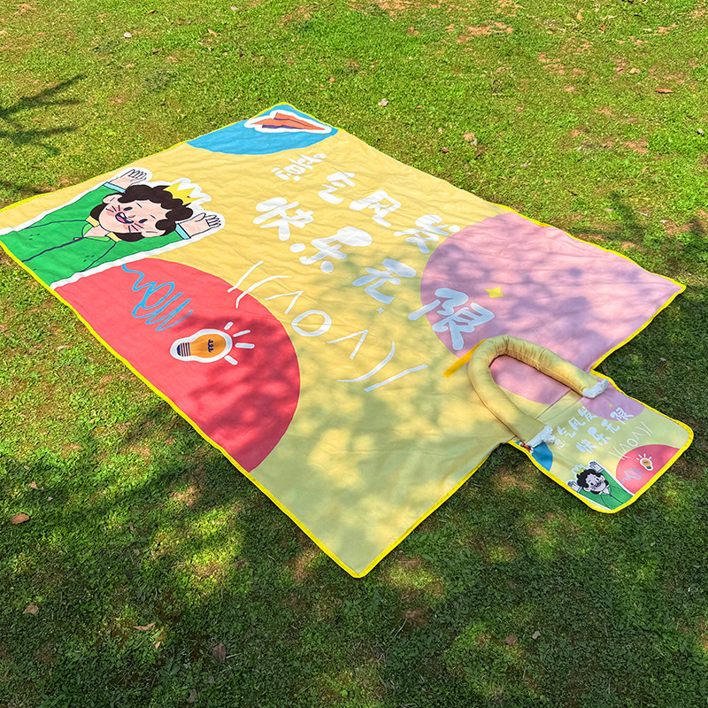 ที่กาหนดเองเบาะปิกนิกกันน้าเบาะกลางแจ้งป้องกันความชื้นแบบพกพาออกนอกบ้านพับเทศกาลเพลงกระเป๋าแบบพกพาสไตล์