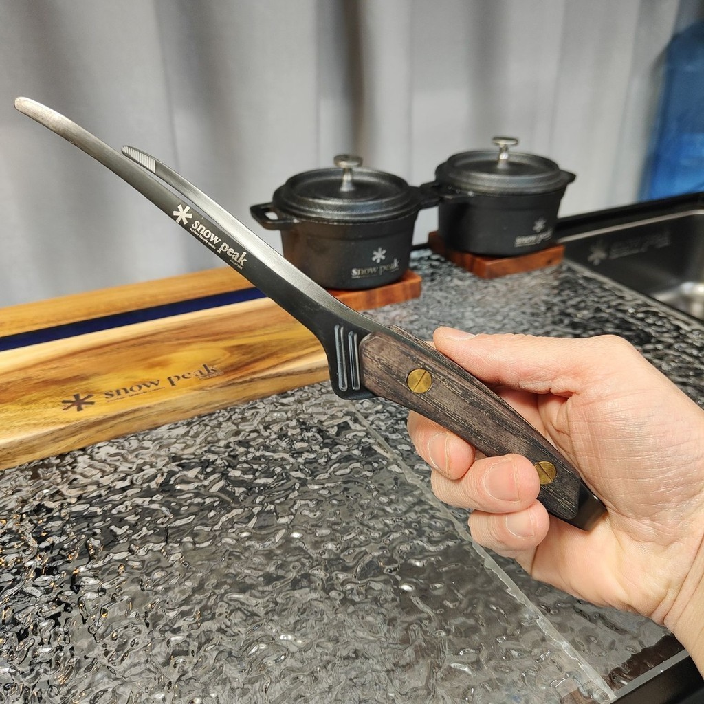 Snow Peak ที่คีบอาหาร บาร์บีคิว สเตนเลส ด้ามจับไม้แข็ง กันลวก คุณภาพสูง