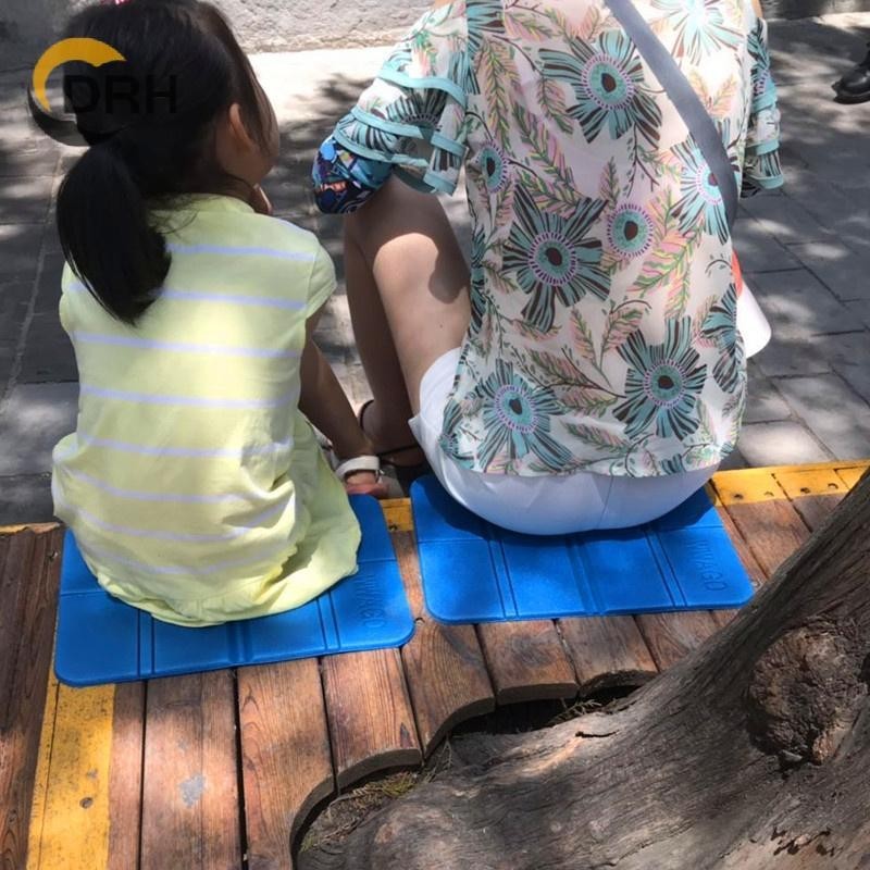 Newwellknownepic Foam XPE เบาะพับชายหาด Camping แบบพกพา Moisture Proof Mats กลางแจ้งแบบพกพากันน้าปิคนิคขนาดเล็ก Pad 10 สี TH