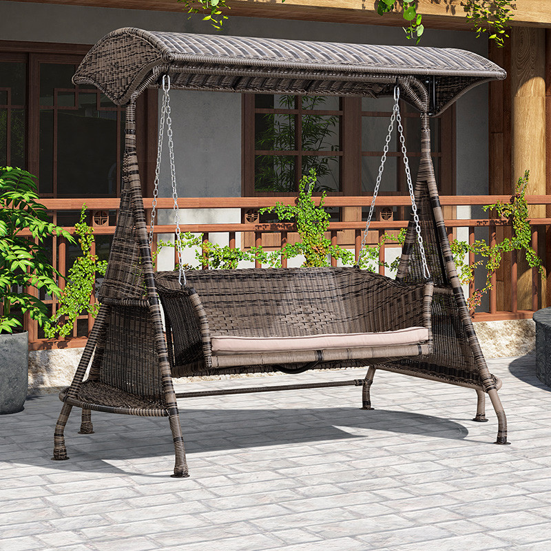 แกว่งหวายทอสำหรับกลางแจ้ง เก้าอี้โยกคู่ เหมาะสำหรับพักผ่อนในสวน