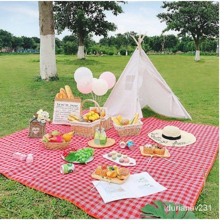 ถูกที่สุด เสื่อปิคนิค เนื้อผ้าหนา สามารถปรับเปลี่ยนการใช้งานได้หลากหลายตามต้องการ พับได้ พกพาง่าย