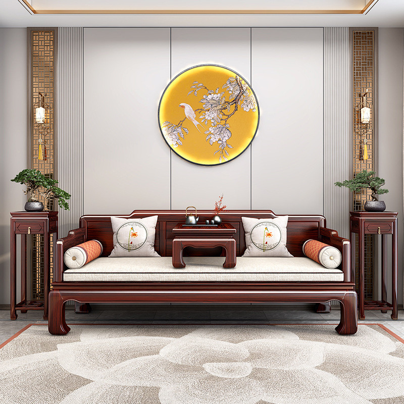 เตียงโมเดิร์นจากRosewoodและมะฮอกกานี เหมาะสำหรับห้องนั่งเล่นขนาดเล็กในอพาร์ทเมนต์