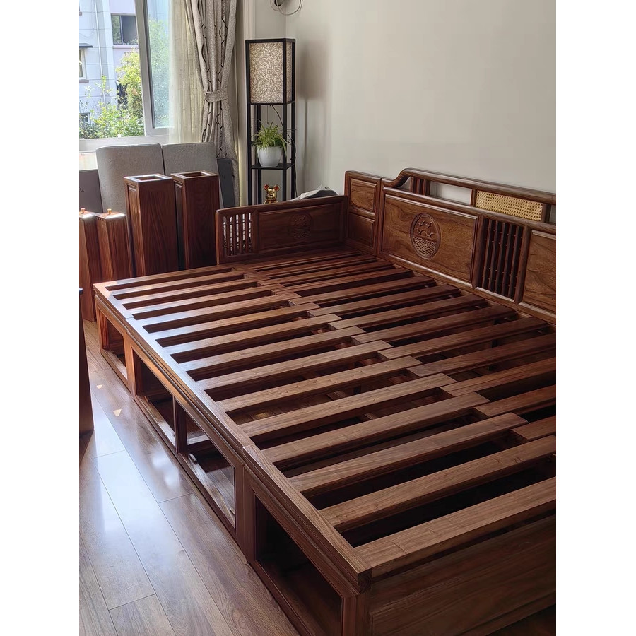 โซฟาไม้เนื้อแข็งพร้อมฟังก์ชันหดเลื่อนและเตียงขนาดเล็ก สไตล์จีนเซน ออกแบบมาอย่างทันสมัยและเรียบง่าย เหมาะสำหรับพาร์ทเมนท์หรือห้องนั่งเล่นขนาดจำกัด