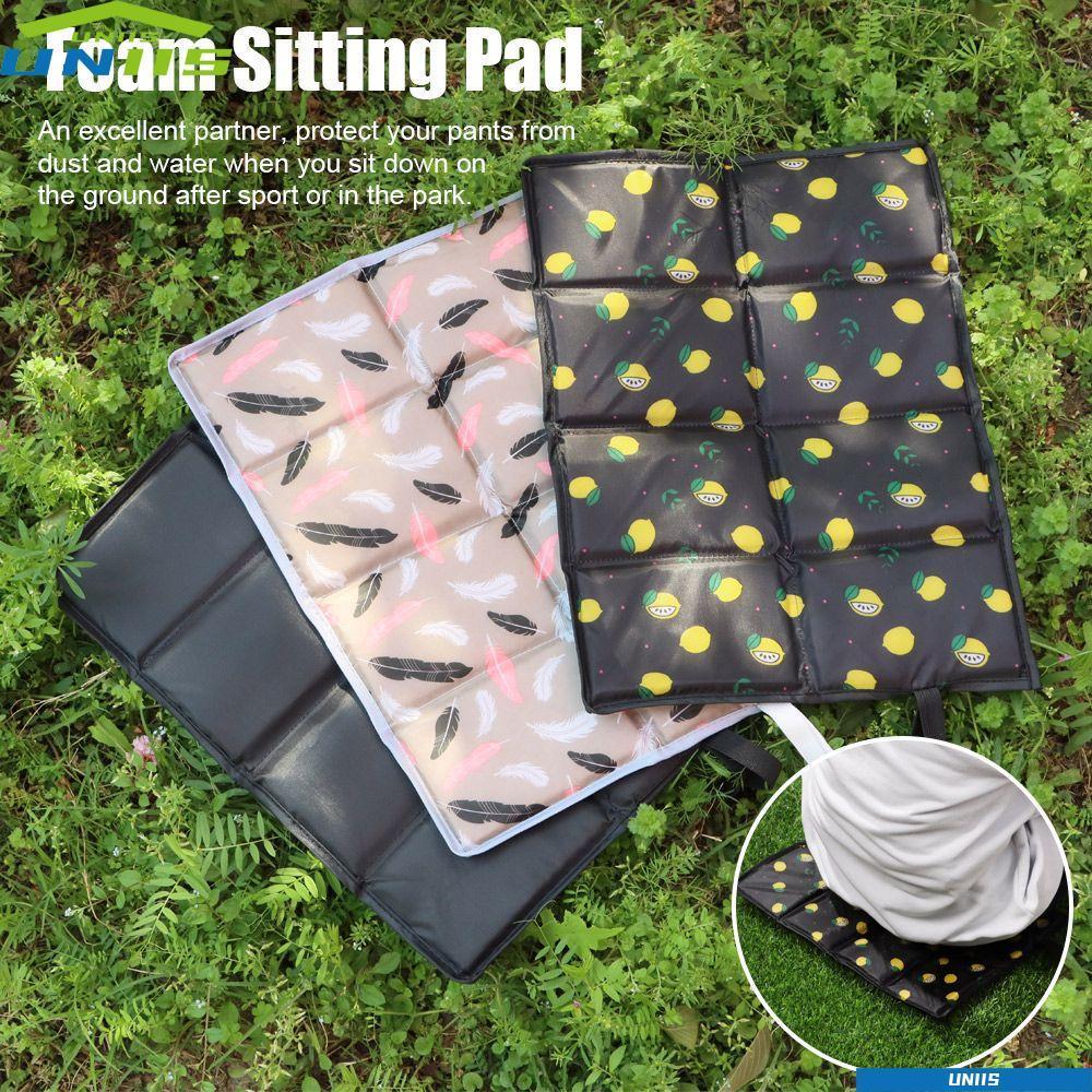 UNIIS พับแมตแคมปิ้ง ทำจากผ้าทนทานและโฟม ใช้นั่งขณะแคมปิ้งหรือนั่งพักกลางแจ้ง