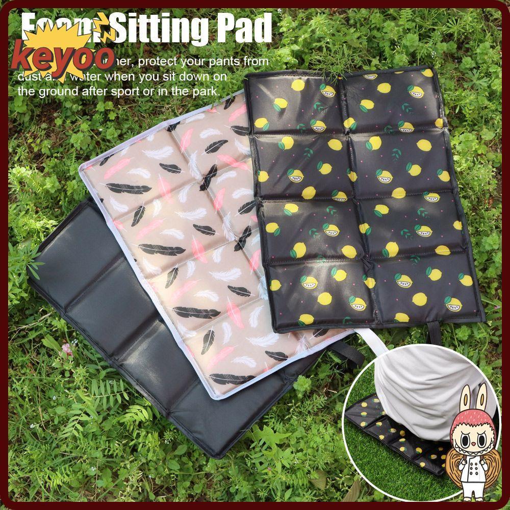 พรมรองนั่งพับได้ โฟมทนทาน ใช้สำหรับการตั้งแคมป์หรือนั่งกลางแจ้ง