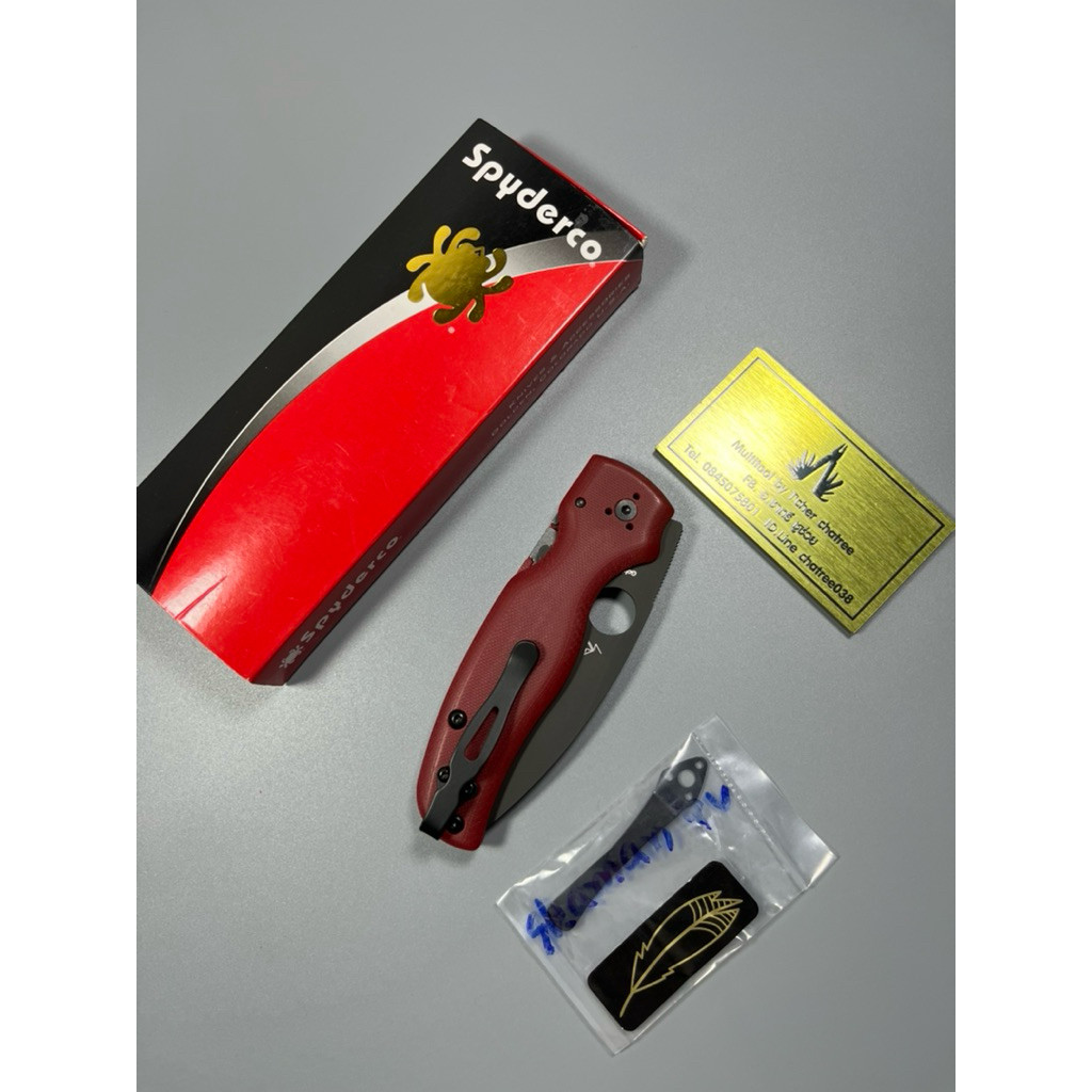 Spyderco Shaman St Nicks Exclusive CPM4V Steel Red G10